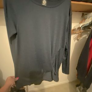 Blouse-navy blue. Medium. Bobeau Brand